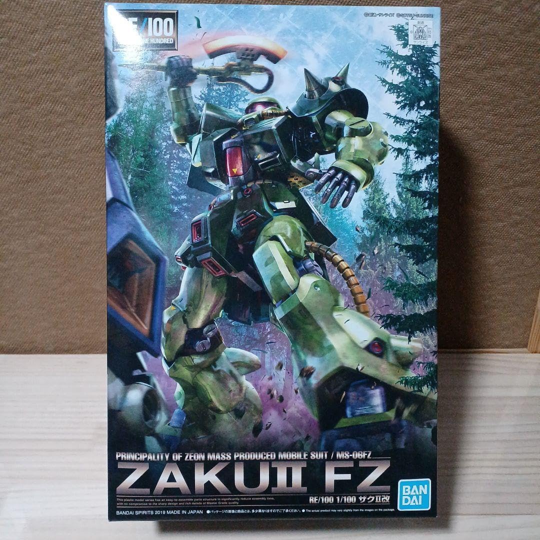 RE 1/100 ザクII改　完成品 Amazon.co.jp: バンダイ RE／100 1／100 ザクII改 MS-06FZ 一種